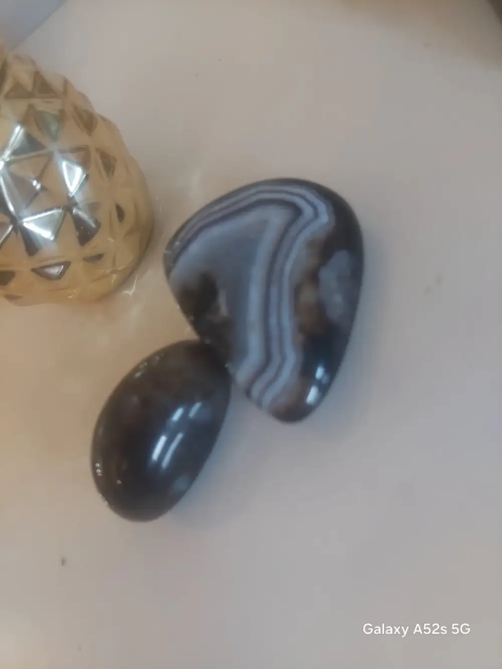 5859855589543101845